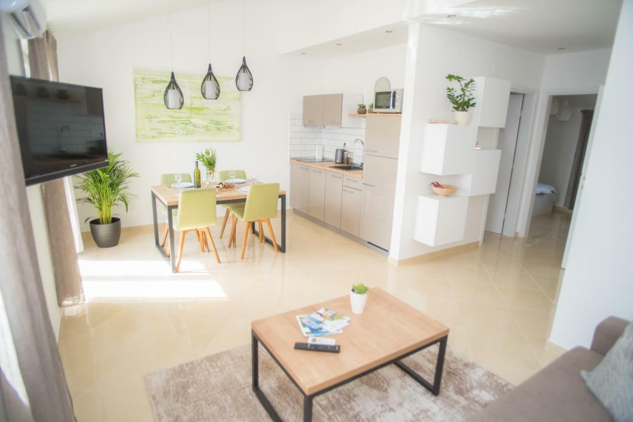 Apartments Via Sole Dramalj Eksteriør billede